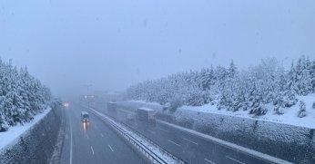 Kocaeli'de kar yağışı etkili oluyor