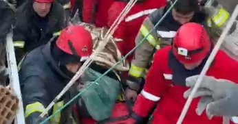 Enkazdan 56 saat sonra kurtarıldı