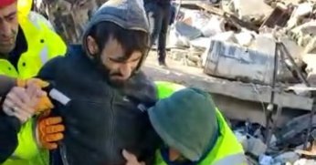 60 saat sonra enkazdan böyle çıktı