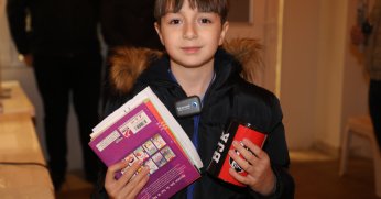 Sivri kardeşlerden duygulandıran bağış