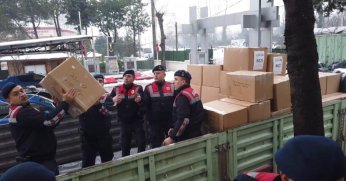 Kocaeli jandarması depremzedelerin yarasını sarmak için seferber oldu