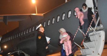 Deniz Kuvvetlerinin uçakları depremzedelerin hizmetinde