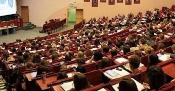 UZAKTAN EĞİTİM KARARINA ÖĞRENCİLERDEN TEPKİ!