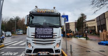 GÖLCÜK'TEN DEPREM BÖLGELERİNE 41 TIR YARDIM MALZEMESİ