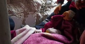  Naide Umay enkazdan sağ olarak çıkarıldı