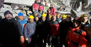 Kocaeli'nin kahraman ekibi 82 kişiyi enkazdan kurtardı