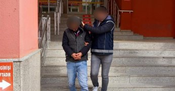 TEM’de durdurulan bir araçtan 4 kaçak göçmen çıktı