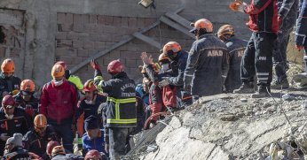 Depremin vurduğu 9 ilde arama kurtarma çalışmaları tamamlandı