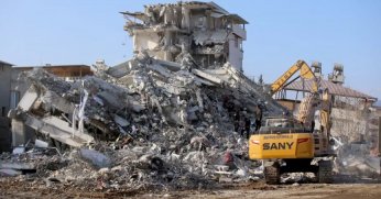 Depremde can kaybı 44 bin 218'e yükseldi