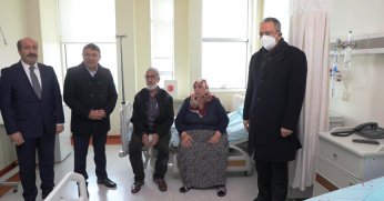 Depremzedeleri hastanede yalnız bırakmadılar