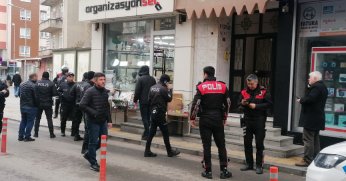 İş yerine gelip çalışana kurşun yağdırdılar