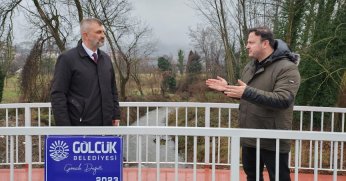 Gölcük'e iki yeni yaya köprüsü yapıldı