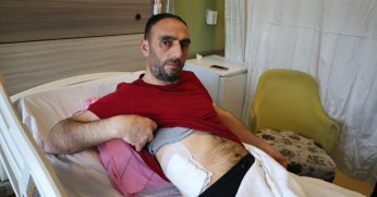 Genç kıza yapılan tacizi engellemek isterken bıçaklandı