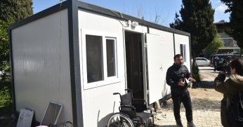 Başiskele Belediyesi’nden Depremzede Aileye Konteyner Ev