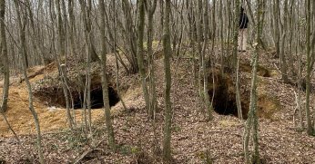 Define avcıları köyü köstebek yuvasına çevirdi