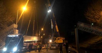 Eskihisar Feribot Yolu üstgeçidi yenileniyor