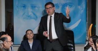 CHP iktidarında tek bir çocuk bile yatağa aç girmeyecek!