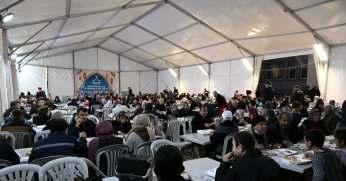 Dilovası Belediyesi Ramazan’da da depremzedelerin yanında 