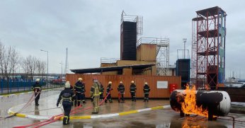 Büyükşehir İtfaiyesinden acil durum ekiplerine eğitim