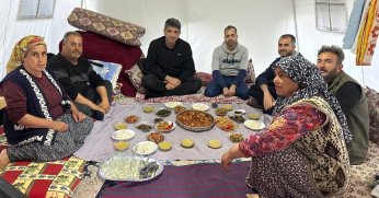 KOCAMAN ÇADIRDA İFTAR SOFRASINA KONUK OLDU