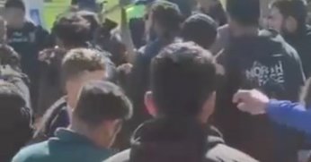 İlçede yine tansiyon yükseldi: Çevik kuvvet ekipleri nöbette