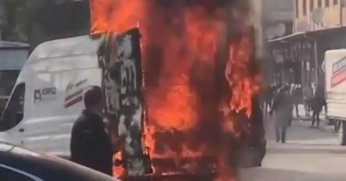 Belediyeye ait araç alev topuna döndü