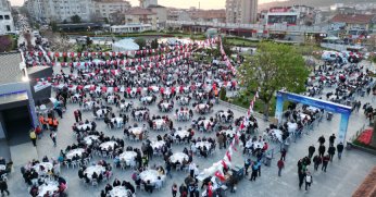 Kocaeli'de 10 bin kişi aynı iftar sofrasında buluştu