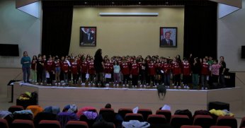 100. Yıl Korosu, Kıraç ile 23 Nisan şarkıları söyleyecek