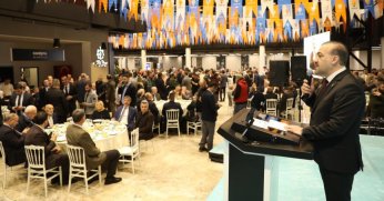 AK Parti 3 bin kişi ile Ramazan'ı noktaladı 