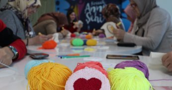 Anne Şehir’den Punch tekniği ile nakış