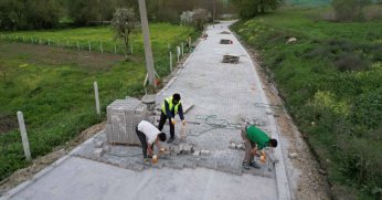 Karamürsel köy yolları nakış gibi işleniyor
