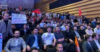 ‘Gençlerin ilk oyu’ Erdoğan ve AK Parti’ye