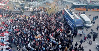 SEÇMENİN YAŞ ORTALAMASINI GÖRÜNCE TALİMATI VERDİ”AİLELERİNİZİ İKNA EDİN”