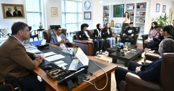 GURURLANDIRAN GENÇLERDEN KOCAMAN’A ZİYARET