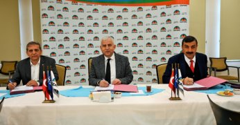 İZAYDAŞ’ta imzalar atıldı