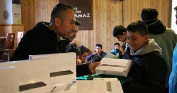 Deprem bölgesinden gelen öğrencilere eğitim desteği