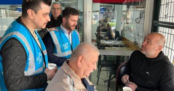 AK Gençler’den İzmit’te vatandaşlara çorba ikramı