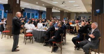 Karaosmanoğlu, Gebze'de Türkiye Yüzyılı'nın gençleri ile buluştu