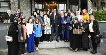 Başkan Özlü: Annelerimiz Bir Gün Değil, Her Gün Baş Tacımız