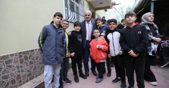 Vatandaşla bir araya gelen Başkan Aygün, yaptığı çalışmalar hakkında bilgilendirdi