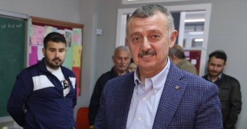 Başkan Büyükakın oyunu kullandı