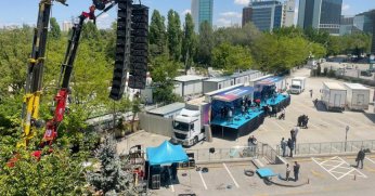 Ak Parti Genel Merkezi balkon konuşması için hazırlandı