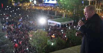 Balkon Konuşması'nda net mesaj verdi: Açık ara öndeyiz