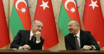 Aliyev'den Erdoğan'a tebrik telefonu