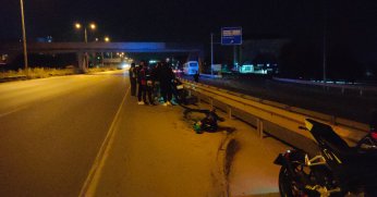 Otomobile arkadan çarpan motosikletin sürücüsü yaralandı