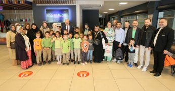 Derince’de 2 Bin 329 Öğrenci Havuzla Buluşuyor