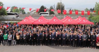 Kocaeli'de tarihi figürlerin de yer aldığı orotoryo gösterisi