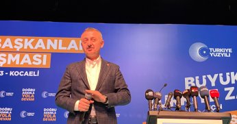 BÜYÜKAKIN'DAN MUHALEFETE “DÖNME DOLAP GİBİLER”