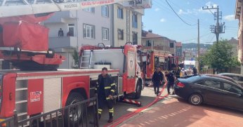 Çatı yangını panik oluşturdu