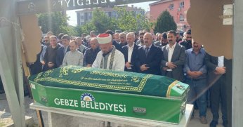 Hayatını kaybeden gazeteci Refik Sıla Güvenç toprağa verildi